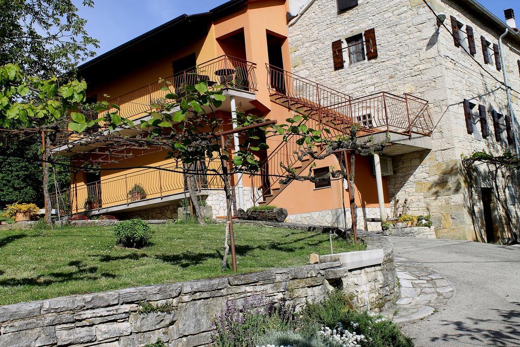Apartments Mestri Grožnjan Exteriör bild